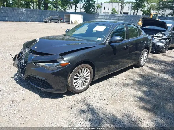 ZARFANAN2N7663329 2022 ALFA ROMEO GIULIA - Image 2
