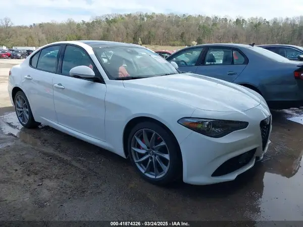 ZARFANAN2P7667335 2023 ALFA ROMEO GIULIA - Image 1