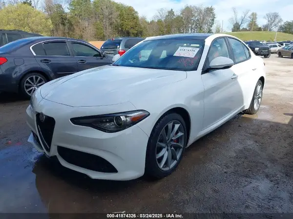 ZARFANAN2P7667335 2023 ALFA ROMEO GIULIA - Image 2