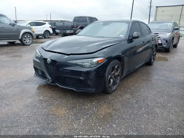 ZARFANAN3K7600655 2019 ALFA ROMEO GIULIA - Image 2