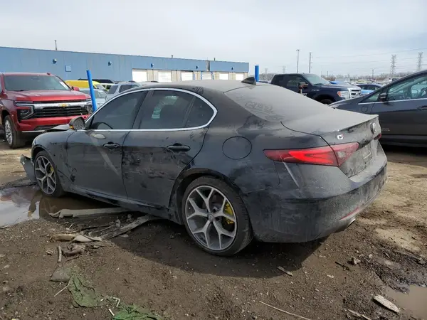 ZARFANAN3K7623028 2019 ALFA ROMEO GIULIA - Image 2