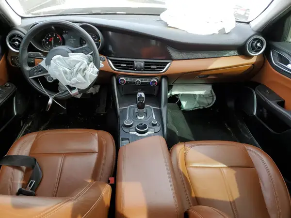 ZARFANAN3K7623028 2019 ALFA ROMEO GIULIA - Image 8