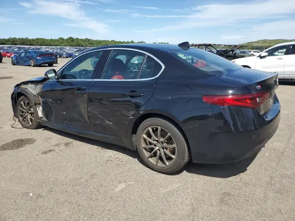 ZARFANAN3L7630157 2020 ALFA ROMEO GIULIA - Image 2