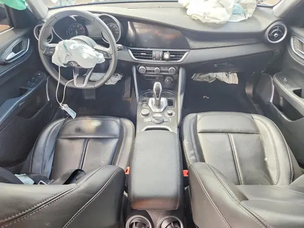 ZARFANAN3L7634130 2020 ALFA ROMEO GIULIA - Image 8