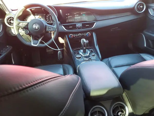 ZARFANAN3L7638761 2020 ALFA ROMEO GIULIA - Image 8