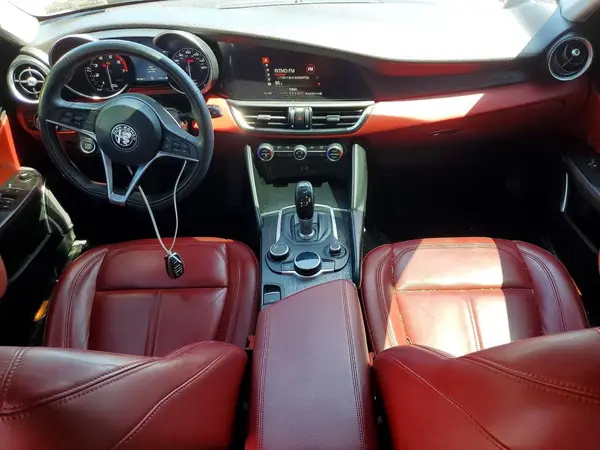 ZARFANAN4K7598902 2019 ALFA ROMEO GIULIA - Image 8