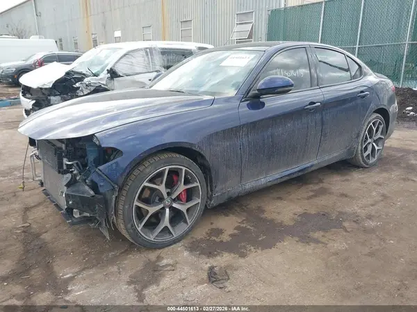 ZARFANAN4K7606013 2019 ALFA ROMEO GIULIA - Image 2