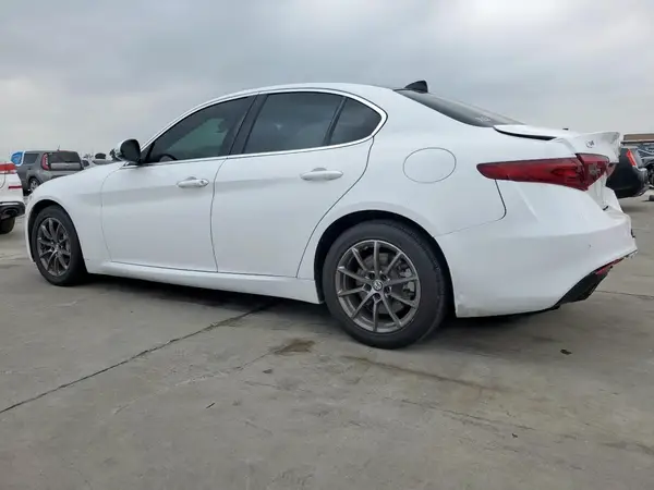ZARFANAN4K7621532 2019 ALFA ROMEO GIULIA - Image 2