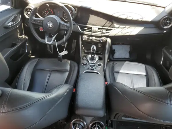 ZARFANAN4L7634086 2020 ALFA ROMEO GIULIA - Image 8