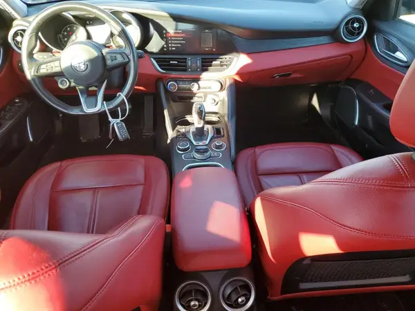 ZARFANAN4L7638039 2020 ALFA ROMEO GIULIA - Image 8