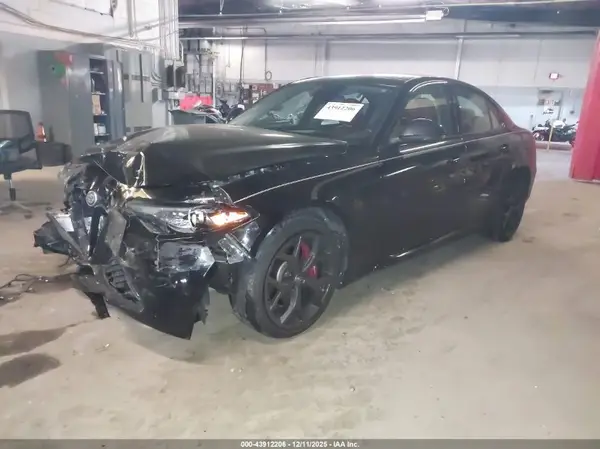 ZARFANAN4L7639465 2020 ALFA ROMEO GIULIA - Image 2