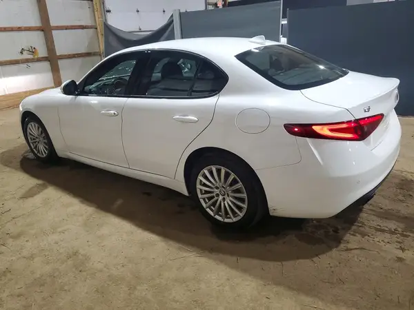 ZARFANAN4N7652820 2022 ALFA ROMEO GIULIA - Image 2