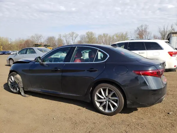 ZARFANAN5K7598598 2019 ALFA ROMEO GIULIA - Image 2