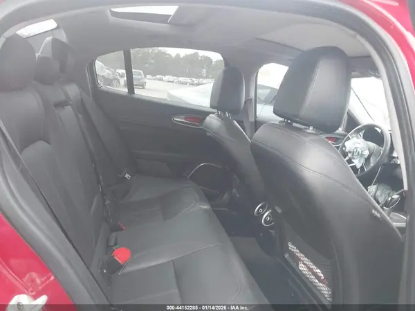ZARFANAN5K7605825 2019 ALFA ROMEO GIULIA - Image 8
