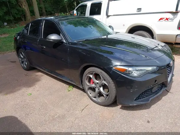 ZARFANAN5K7608210 2019 ALFA ROMEO GIULIA