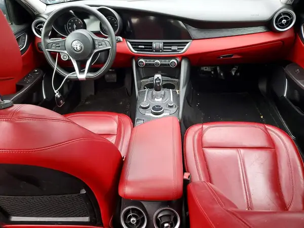 ZARFANAN5K7612452 2019 ALFA ROMEO GIULIA - Image 8
