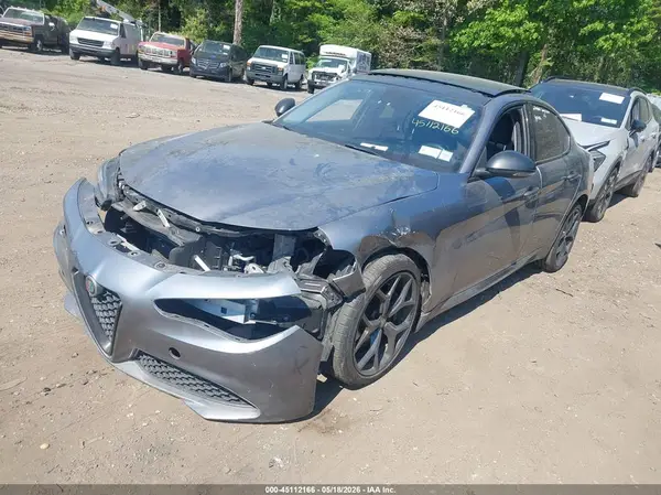 ZARFANAN5K7613584 2019 ALFA ROMEO GIULIA - Image 2