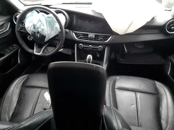 ZARFANAN5L7625929 2020 ALFA ROMEO GIULIA - Image 8