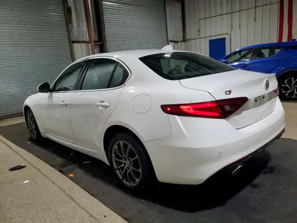ZARFANAN5L7632377 2020 ALFA ROMEO GIULIA - Image 2