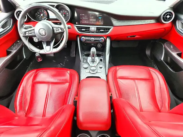 ZARFANAN5M7643039 2021 ALFA ROMEO GIULIA - Image 8