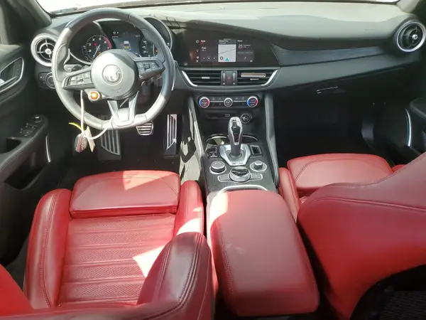 ZARFANAN5N7657721 2022 ALFA ROMEO GIULIA - Image 8