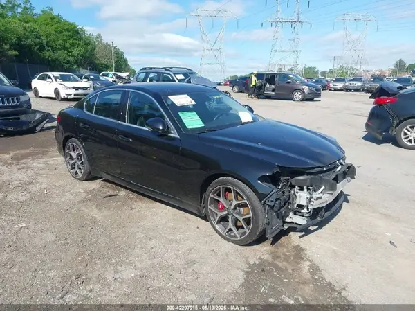 ZARFANAN6K7612900 2019 ALFA ROMEO GIULIA - Image 1