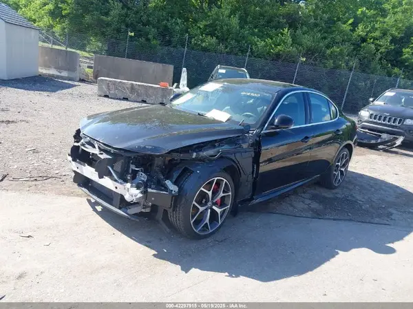 ZARFANAN6K7612900 2019 ALFA ROMEO GIULIA - Image 2