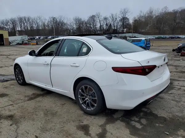ZARFANAN6L7626281 2020 ALFA ROMEO GIULIA - Image 2