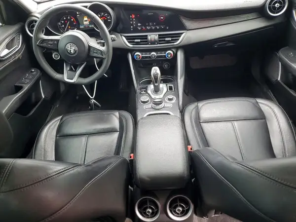 ZARFANAN6L7637152 2020 ALFA ROMEO GIULIA - Image 8