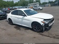 ZARFANAN6M7646547 2021 ALFA ROMEO GIULIA