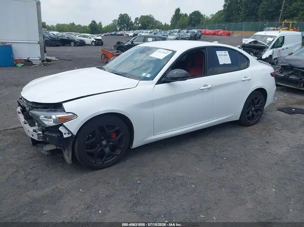 ZARFANAN6M7646547 2021 ALFA ROMEO GIULIA - Image 2