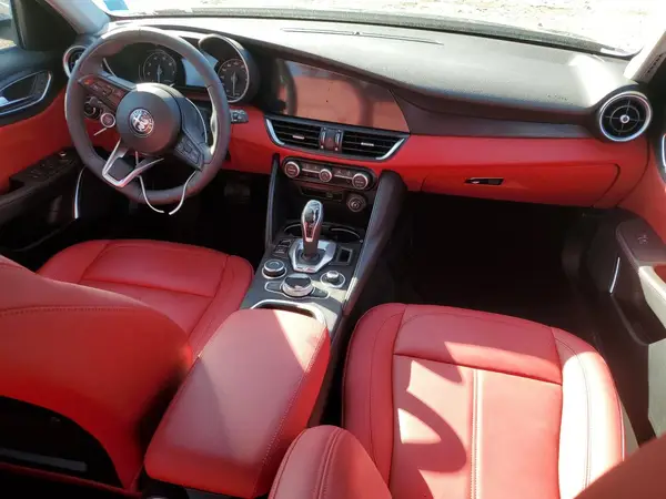 ZARFANAN6M7648198 2021 ALFA ROMEO GIULIA - Image 8