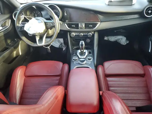 ZARFANAN6P7666561 2023 ALFA ROMEO GIULIA - Image 8