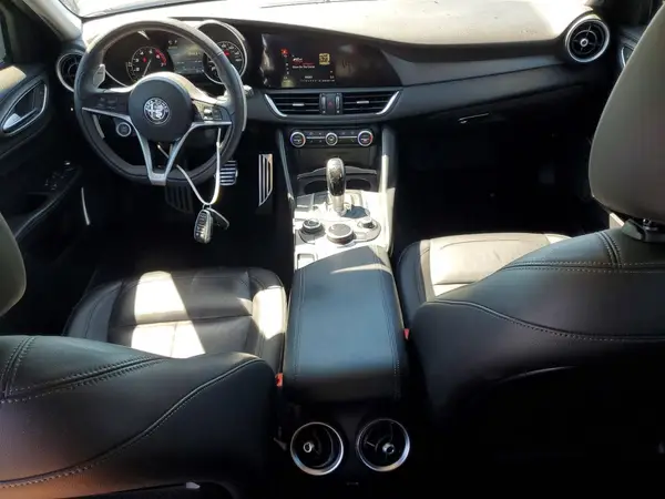 ZARFANAN7K7612825 2019 ALFA ROMEO GIULIA - Image 8