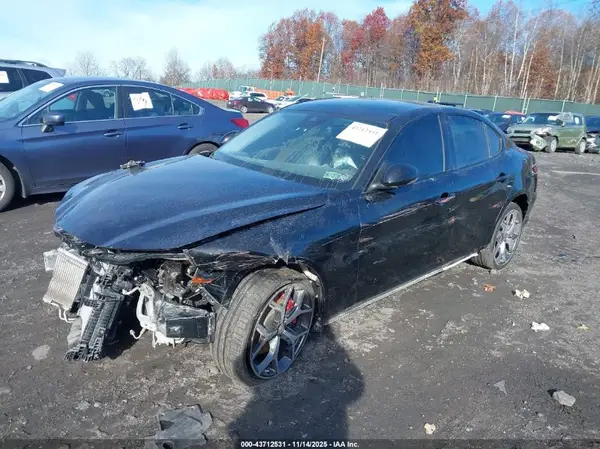 ZARFANAN7K7614333 2019 ALFA ROMEO GIULIA - Image 2