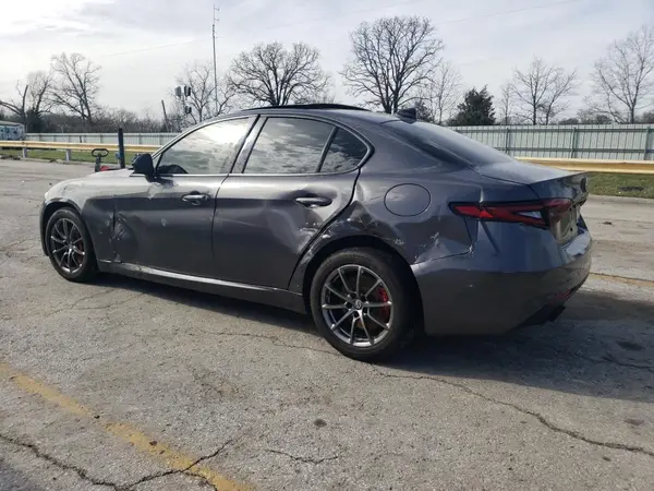 ZARFANAN8K7609190 2019 ALFA ROMEO GIULIA - Image 2