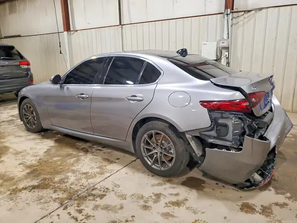ZARFANAN8K7609562 2019 ALFA ROMEO GIULIA - Image 2