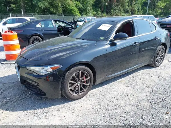 ZARFANAN8K7611859 2019 ALFA ROMEO GIULIA - Image 2