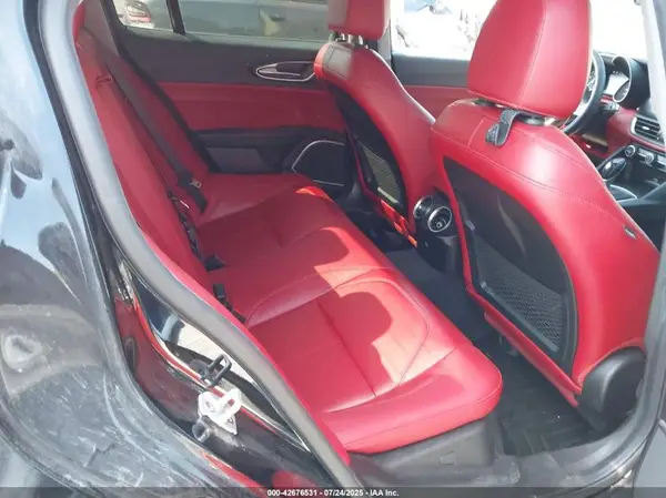 ZARFANAN8K7611859 2019 ALFA ROMEO GIULIA - Image 8
