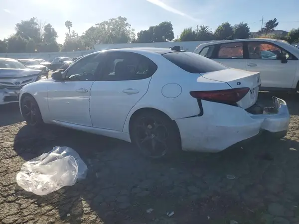 ZARFANAN8K7622358 2019 ALFA ROMEO GIULIA - Image 2