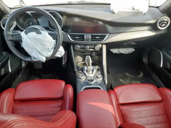 ZARFANAN8P7671194 2023 ALFA ROMEO GIULIA - Image 8