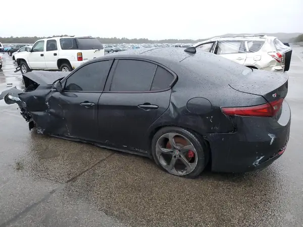 ZARFANAN9K7603284 2019 ALFA ROMEO GIULIA - Image 2