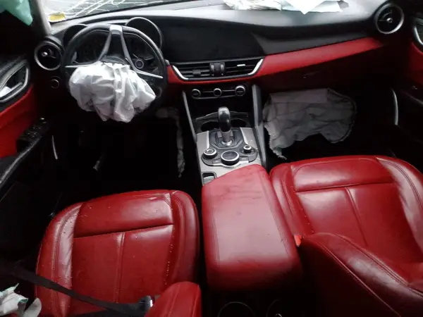 ZARFANAN9K7603284 2019 ALFA ROMEO GIULIA - Image 8