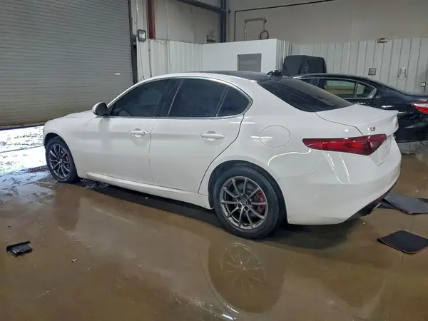 ZARFANAN9K7606251 2019 ALFA ROMEO GIULIA - Image 2