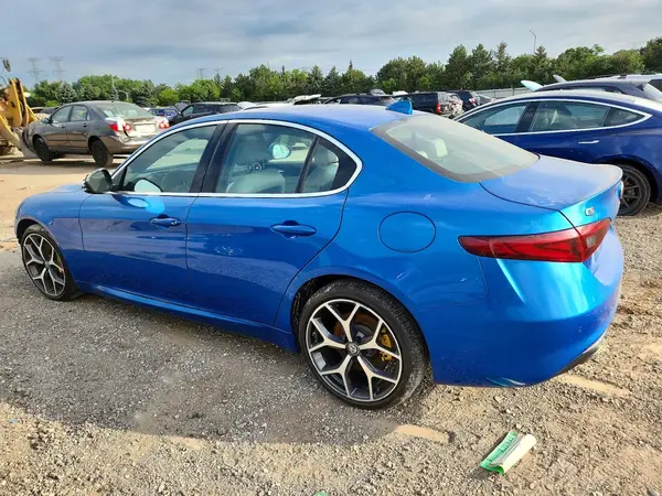 ZARFANAN9K7608520 2019 ALFA ROMEO GIULIA - Image 2