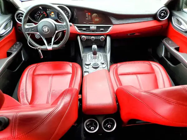 ZARFANAN9K7609148 2019 ALFA ROMEO GIULIA - Image 8