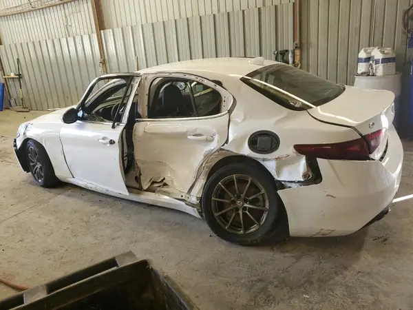 ZARFANAN9L7632298 2020 ALFA ROMEO GIULIA - Image 2