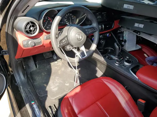 ZARFANAN9M7638801 2021 ALFA ROMEO GIULIA - Image 8