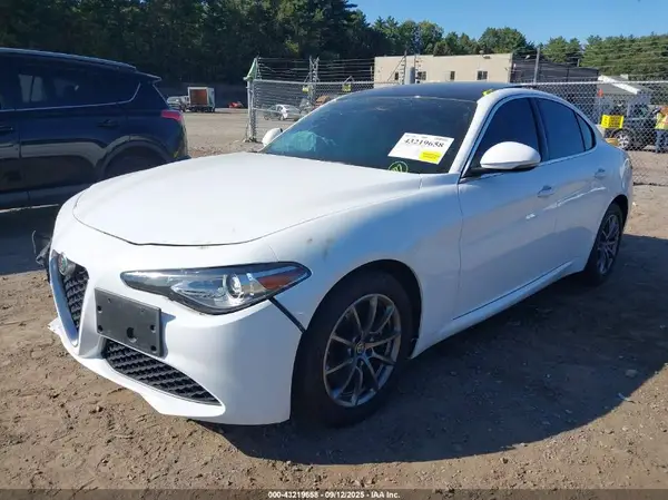 ZARFANANXK7603133 2019 ALFA ROMEO GIULIA - Image 2