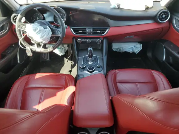 ZARFANANXK7609658 2019 ALFA ROMEO GIULIA - Image 8
